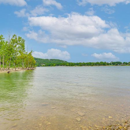 Cabin On Table Rock Lake With Hot Tub And Fire Pit! Villa Blue Eye Ngoại thất bức ảnh