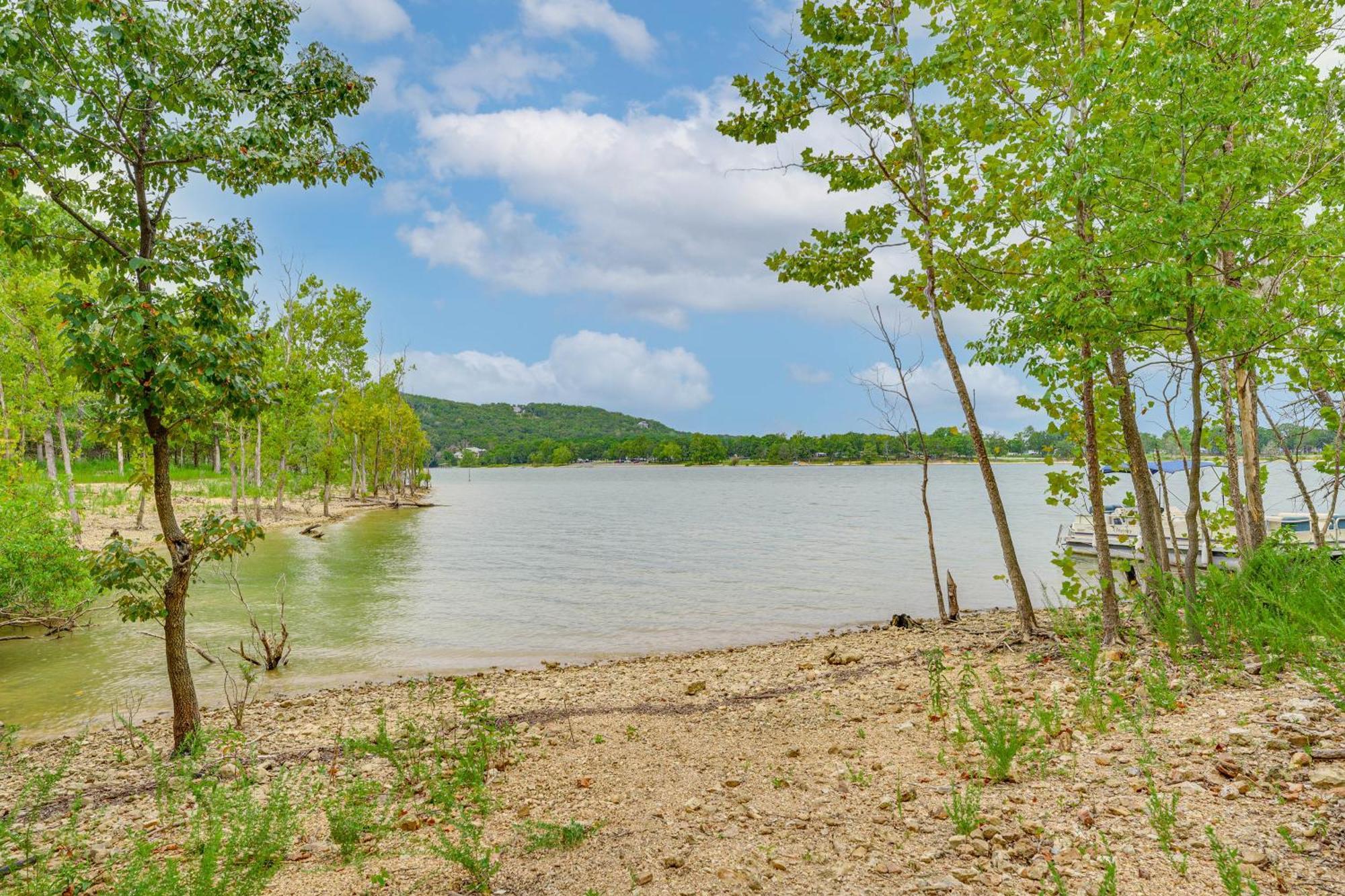 Cabin On Table Rock Lake With Hot Tub And Fire Pit! Villa Blue Eye Ngoại thất bức ảnh