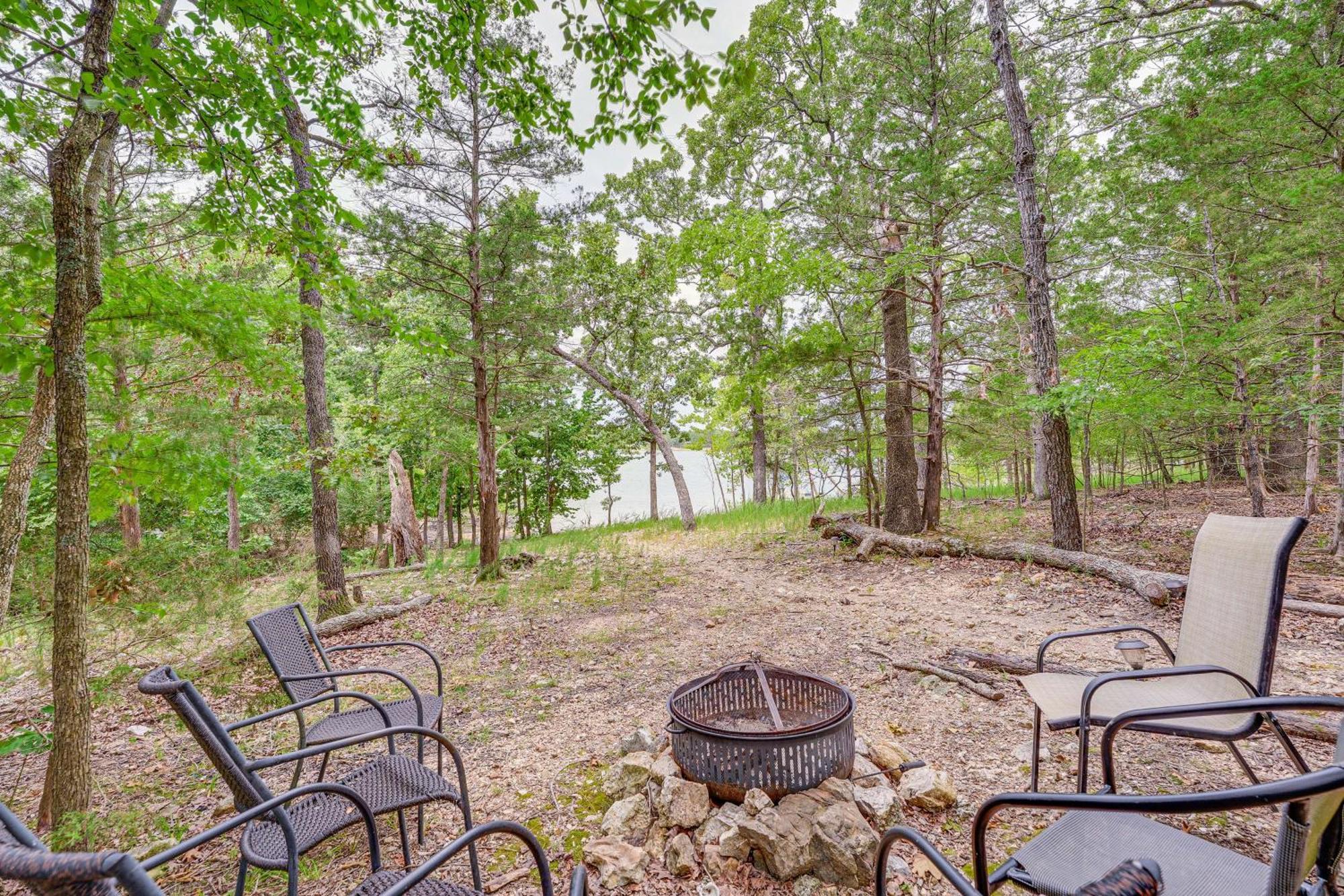 Cabin On Table Rock Lake With Hot Tub And Fire Pit! Villa Blue Eye Ngoại thất bức ảnh